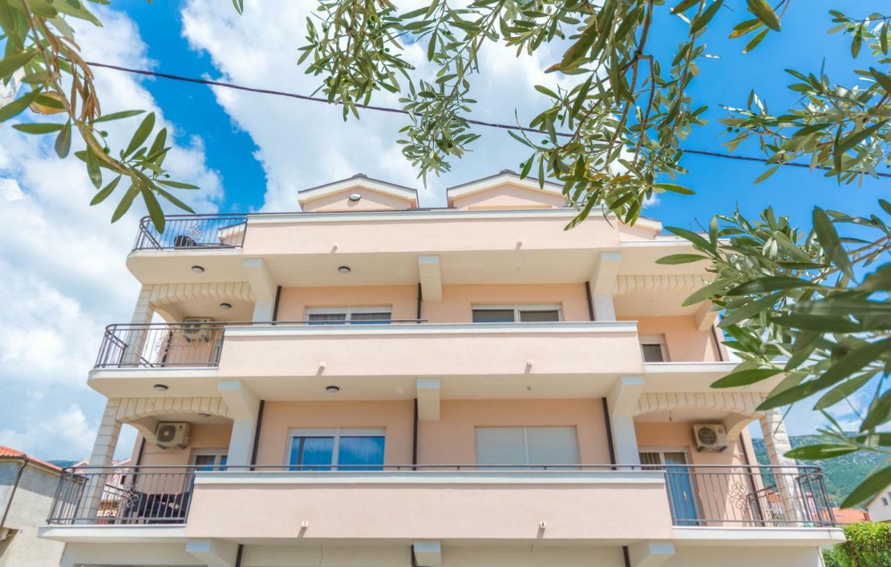 Villa Apartments Kordic Kaštela 외부 사진