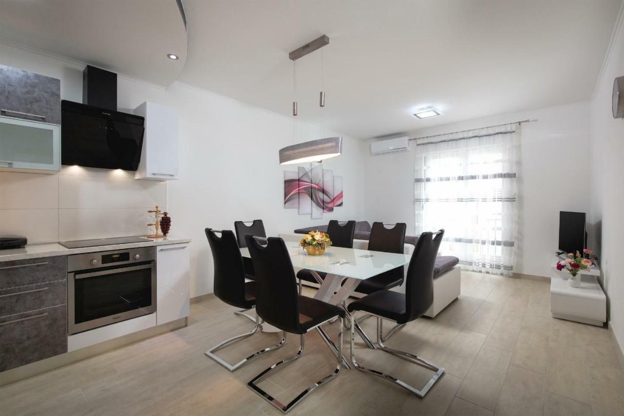 Villa Apartments Kordic Kaštela 외부 사진
