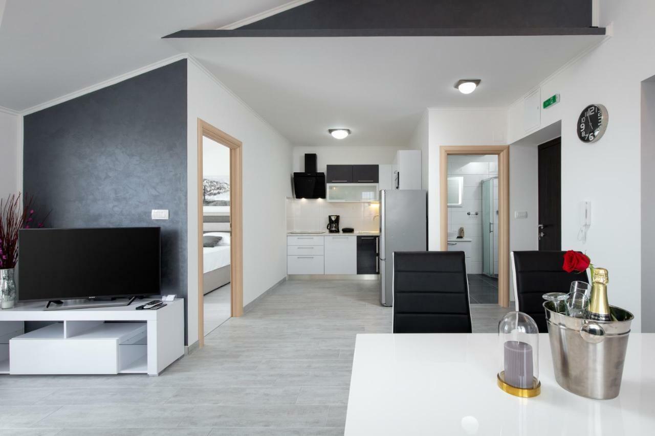 Villa Apartments Kordic Kaštela 외부 사진